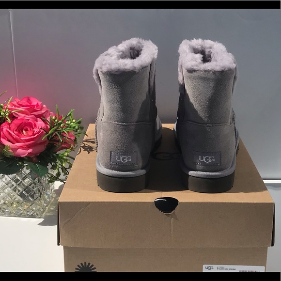 UGG Classic UGG Gem Mini Boots - Picture 10 of 10
